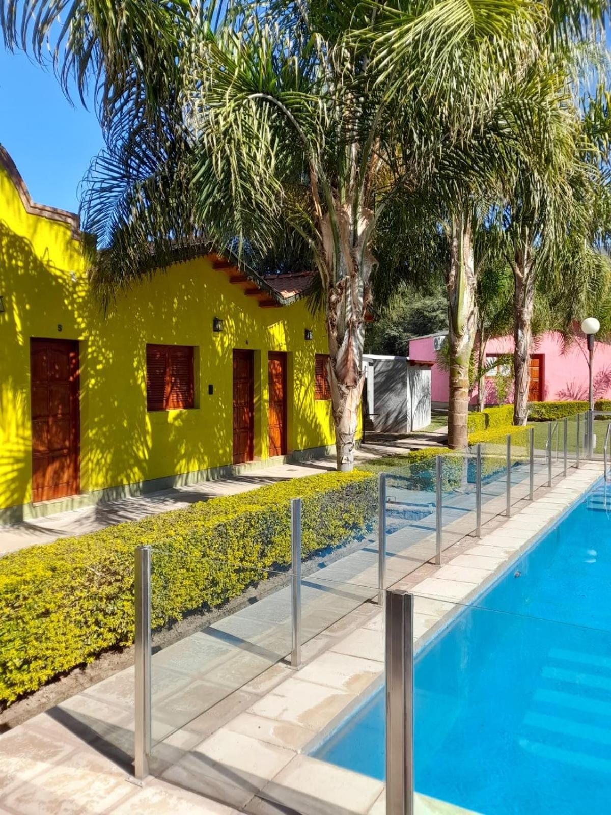 Cabanas Puertas Del Sol La Rioja Bagian luar foto